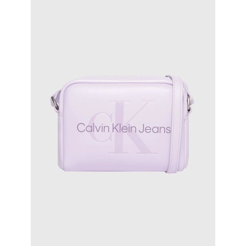 CALVIN KLEIN - Bandolera Sculped Morado Calvin Klein
