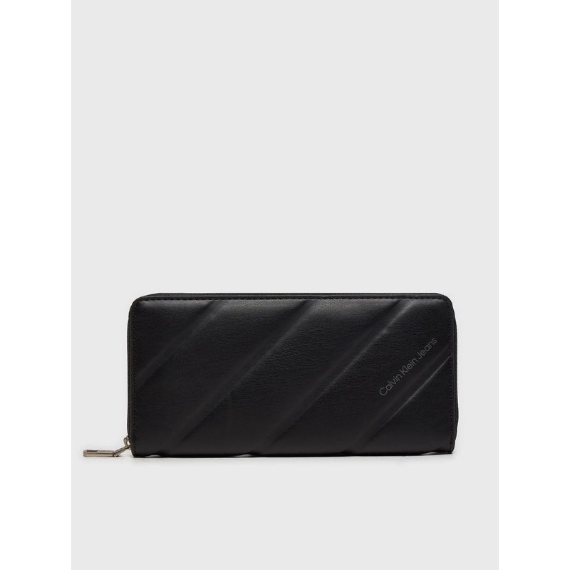 CALVIN KLEIN - Billetera Quilted Zip Around Negro Calvin Klein