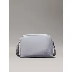 CALVIN KLEIN - Bandolera Ultralight Gris