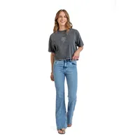 Jeans Feel Light Flare Tiro Medio Mujer