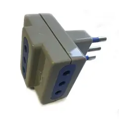 INTROTECH - Enchufe Triple cTierra 10A Gris Royaltech