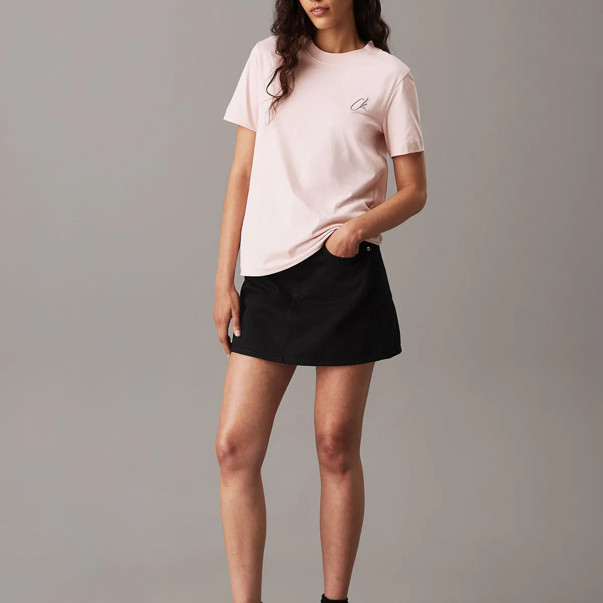 CALVIN KLEIN - Polera Embroidered Rosado Calvin Klein