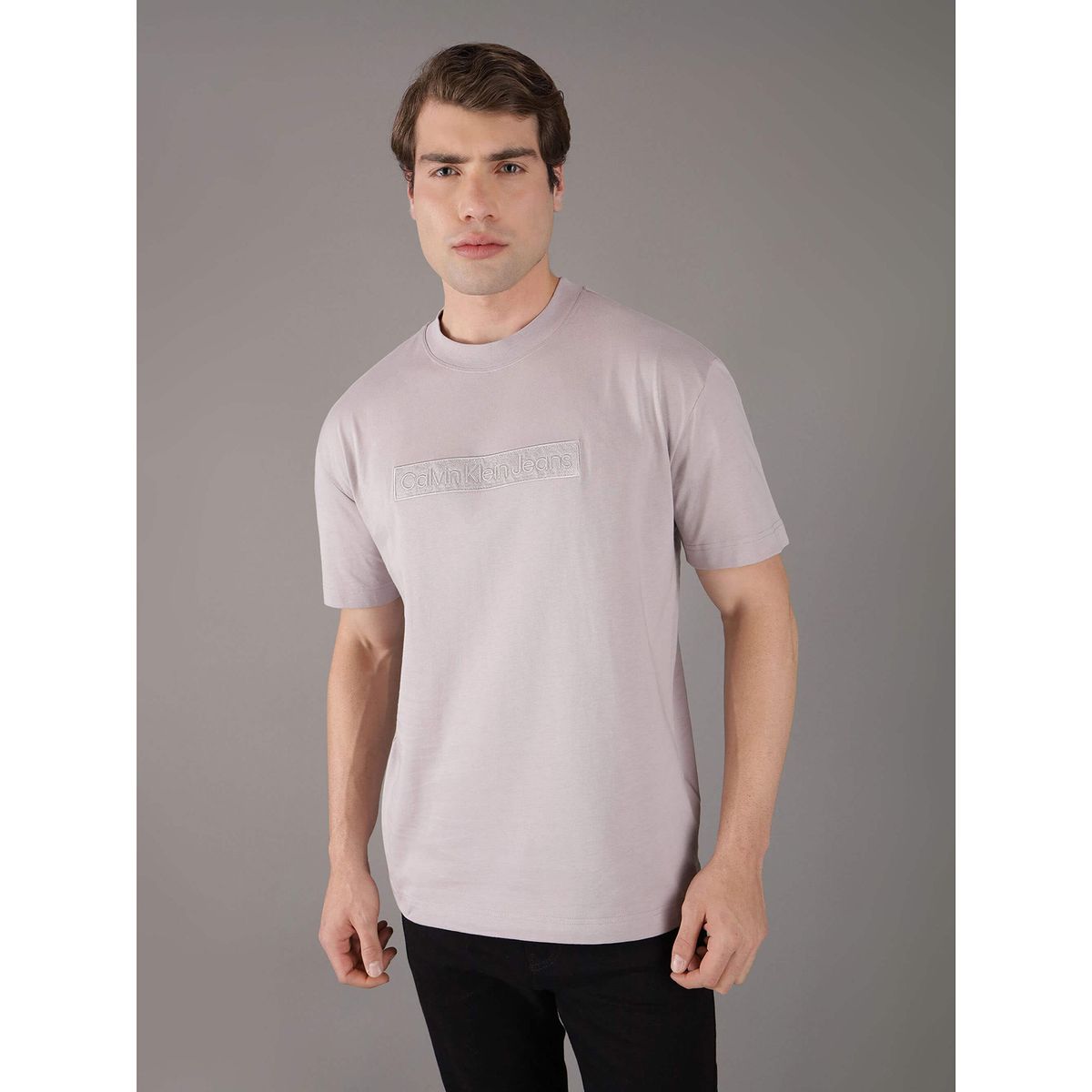 CALVIN KLEIN - Polera Embroidered Box Gris Calvin Klein