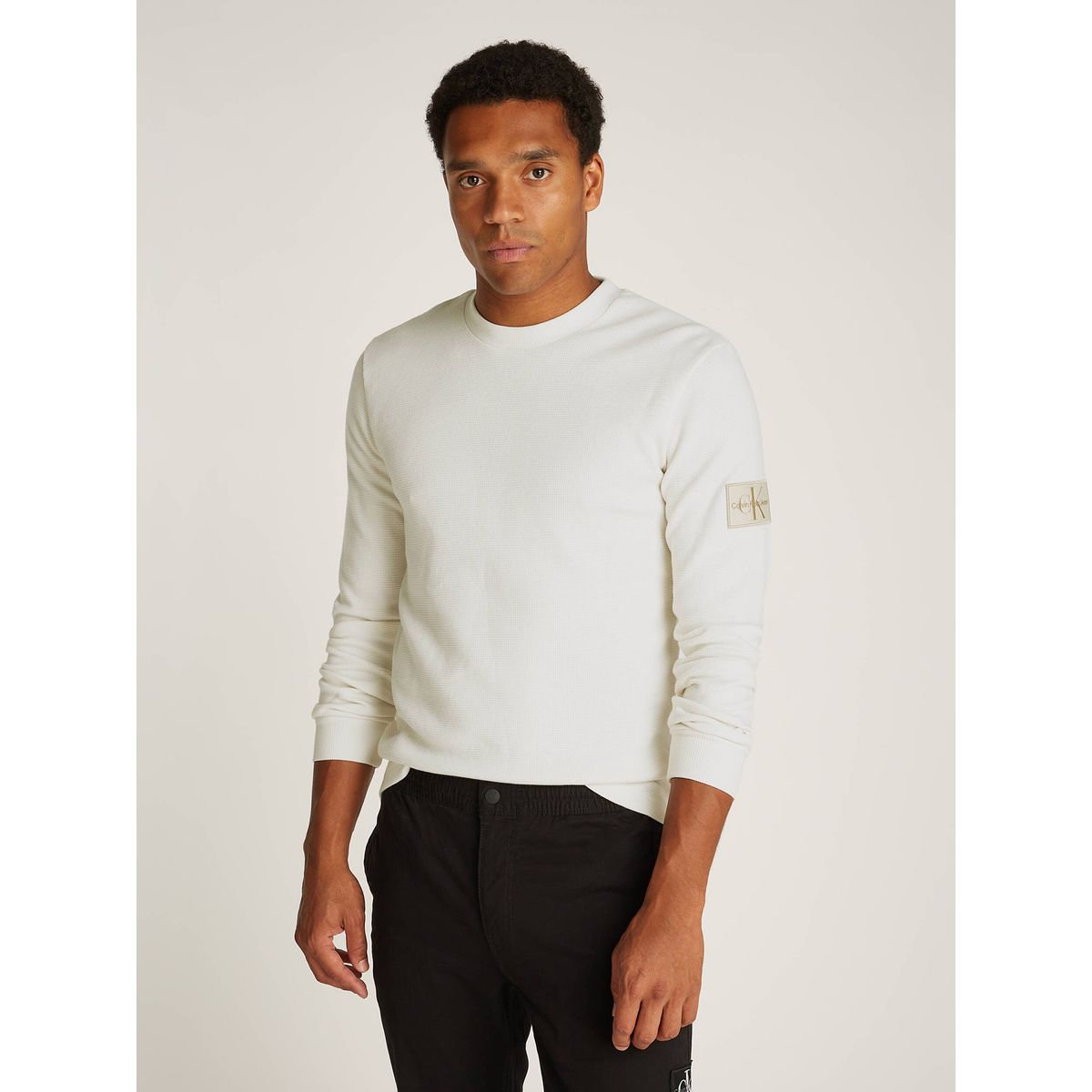 CALVIN KLEIN - Polera LS Badge Waffle Blanco Calvin Klein