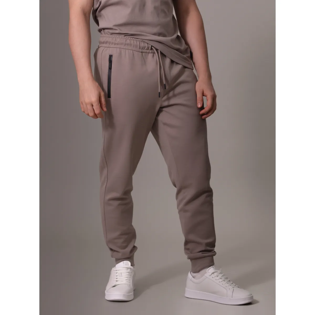CALVIN KLEIN - Jogger Lux Tech Gris Calvin Klein
