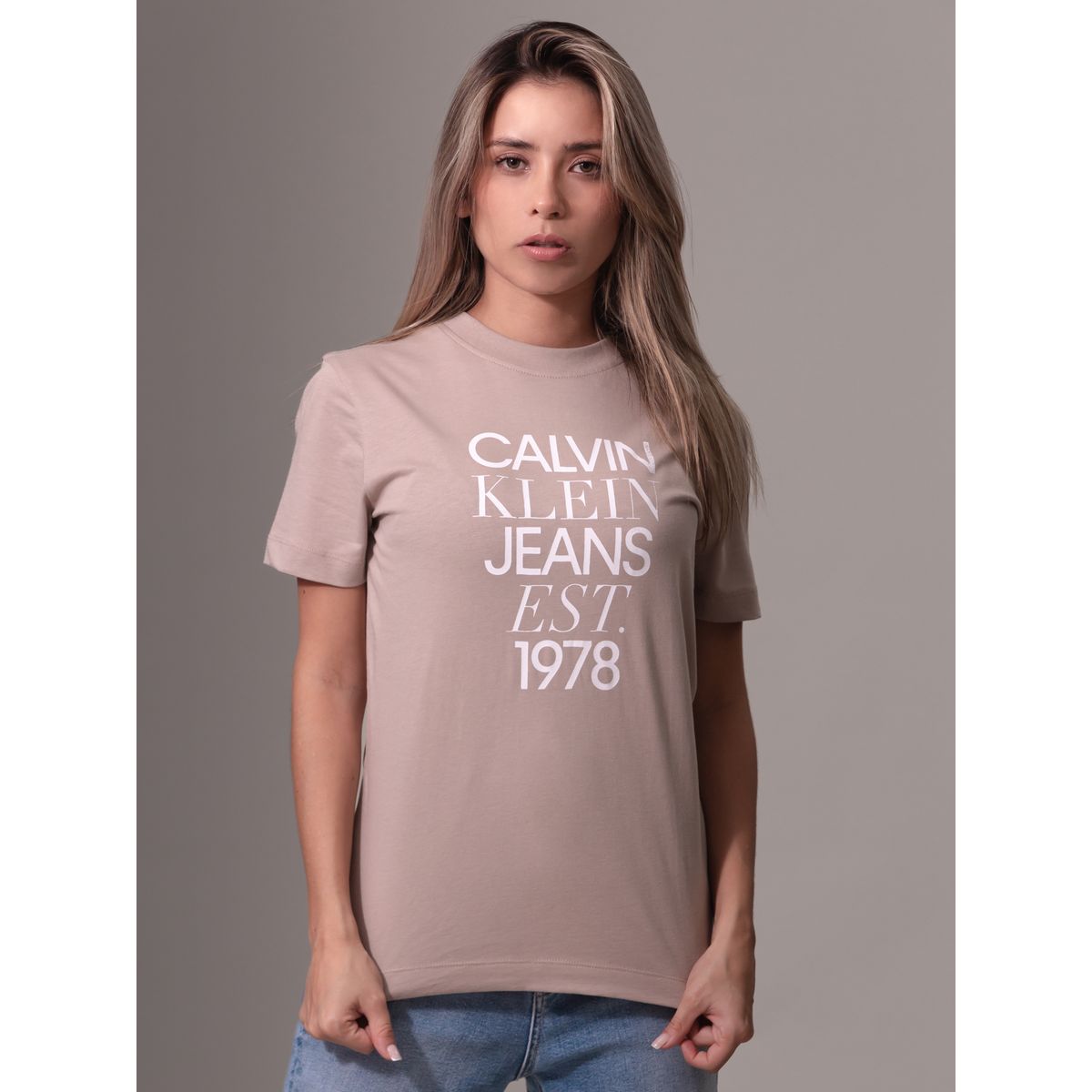 CALVIN KLEIN - Polera Mixed Logo Regular Beige Calvin Klein