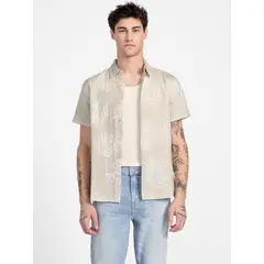 GUESS - Camisa Ss Slub Textured Palm Shirt Surtido