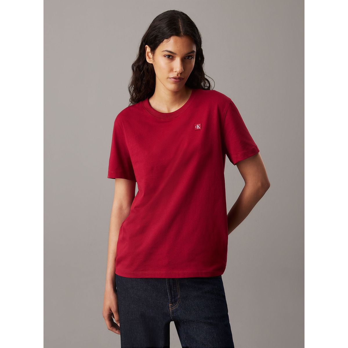 CALVIN KLEIN - Polera Ck Embro Badge Regular Rojo Calvin Klein