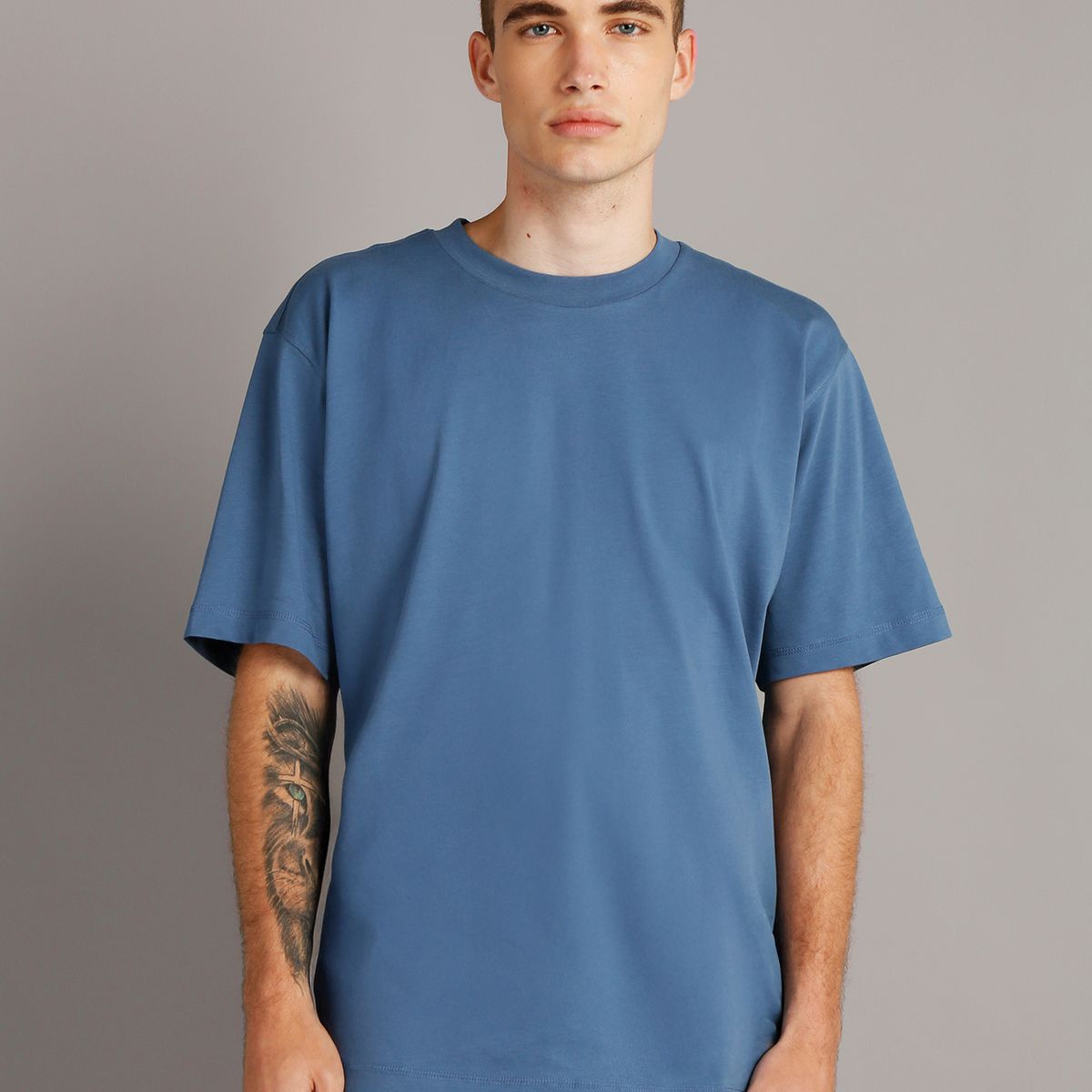 CALVIN KLEIN - Polera Woven Label Relaxed Azul Calvin Klein