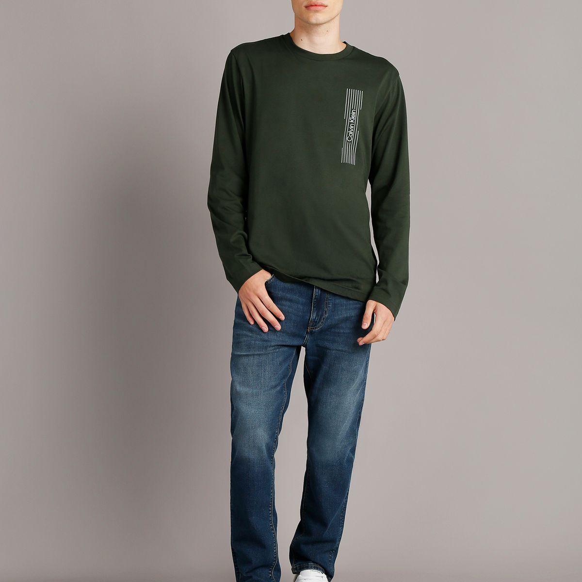 CALVIN KLEIN - Polera LS Horizontal Logo Verde Calvin Klein M14