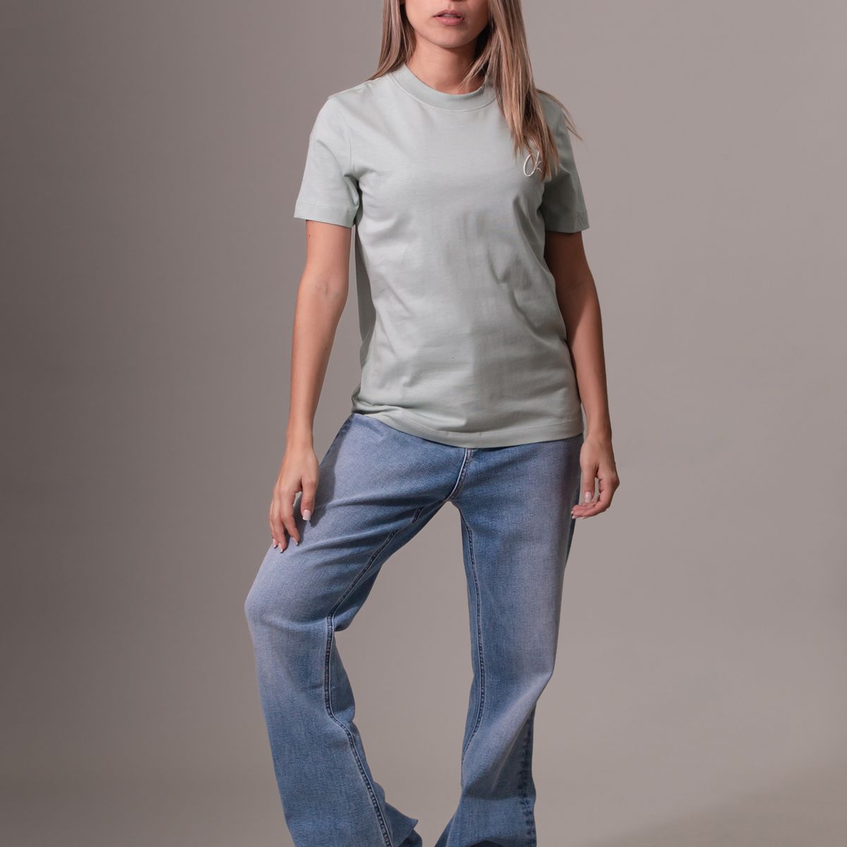 CALVIN KLEIN - Polera Embroidered Verde Calvin Klein