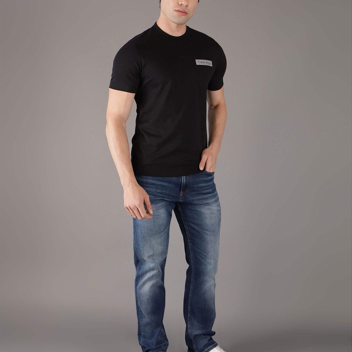 CALVIN KLEIN - Polera Raised Concrete Negro Calvin Klein