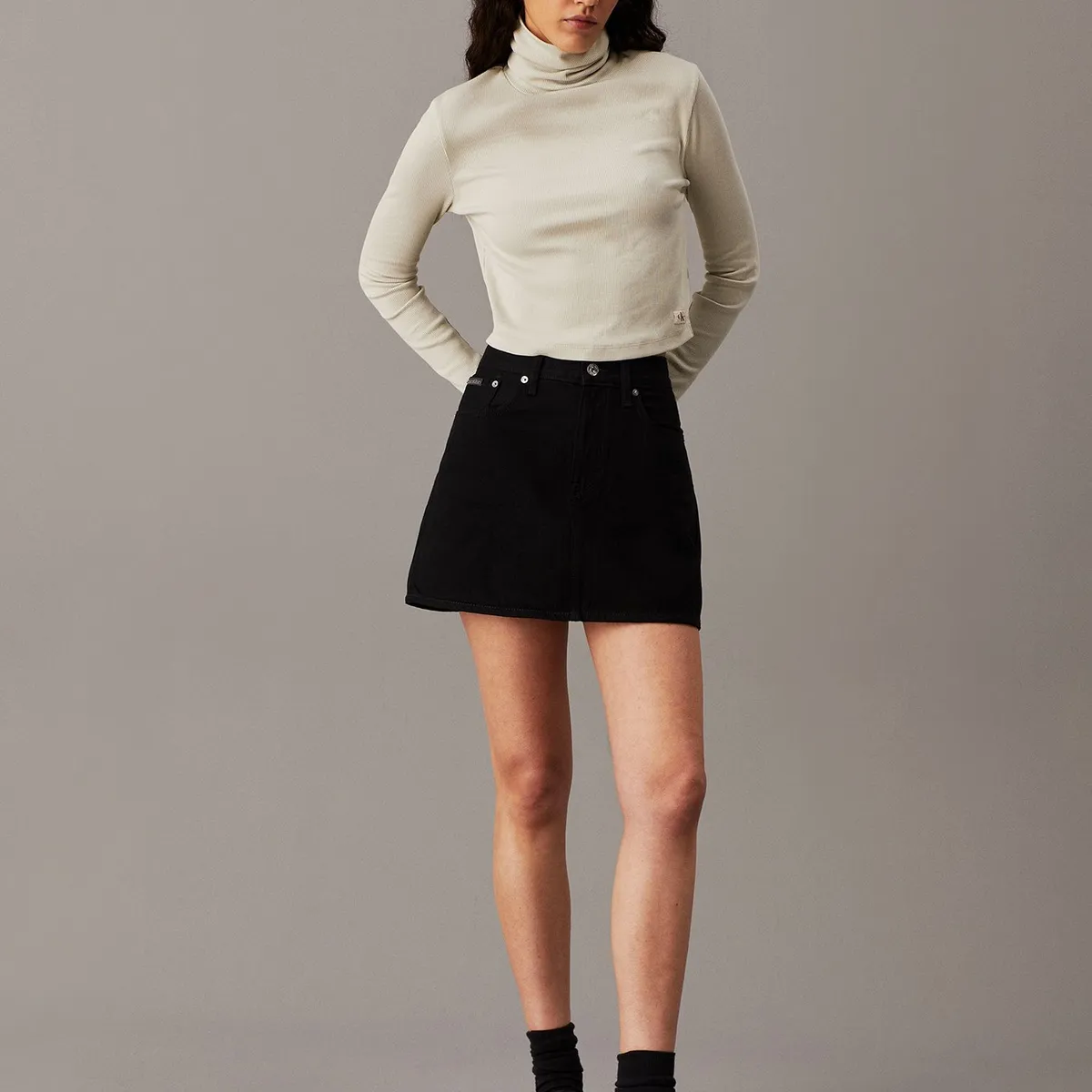 CALVIN KLEIN - Polera LS Woven Label Crema Calvin Klein