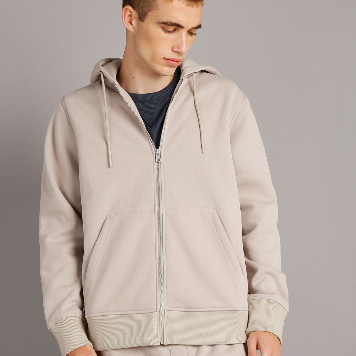 CALVIN KLEIN - Polerón con Gorro Logo Tape Beige Calvin Klein PCF