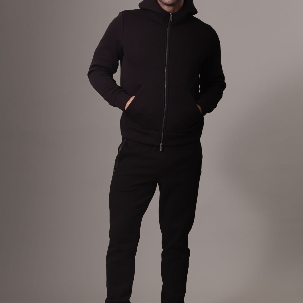 CALVIN KLEIN - Polerón con Gorro Spacer Negro Calvin Klein