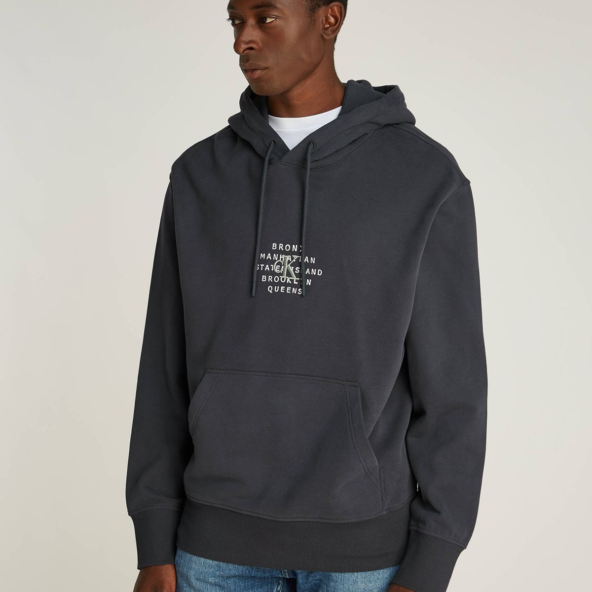 CALVIN KLEIN - Polerón con Gorro Nyc Stamp Graphic Azul Calvin Klein