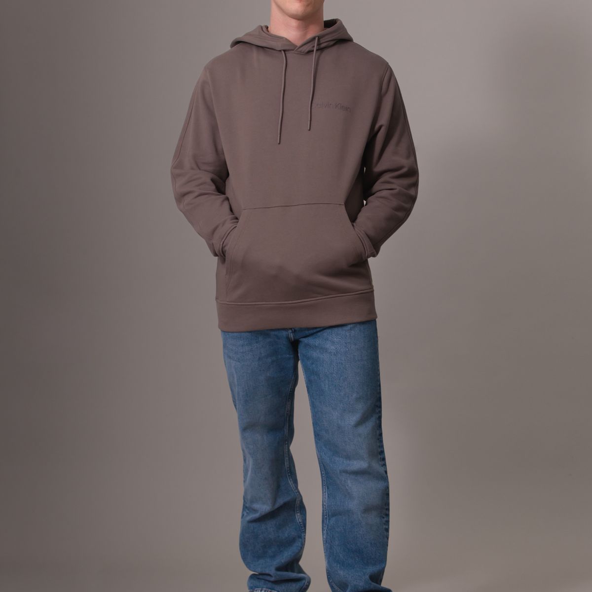 CALVIN KLEIN - Polerón con Gorro Institutional Café Calvin Klein