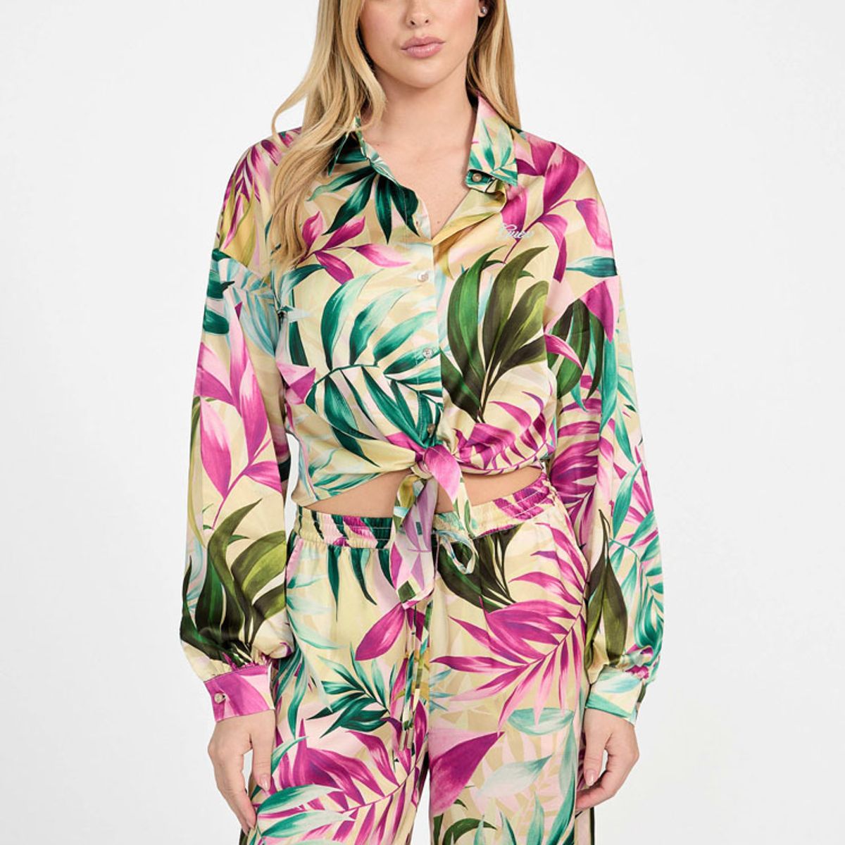 GUESS - Blusa New Ls Bowed Jun Shirt Surtido Guess