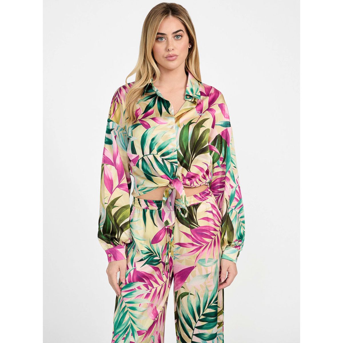 GUESS - Blusa New Ls Bowed Jun Shirt Surtido Guess