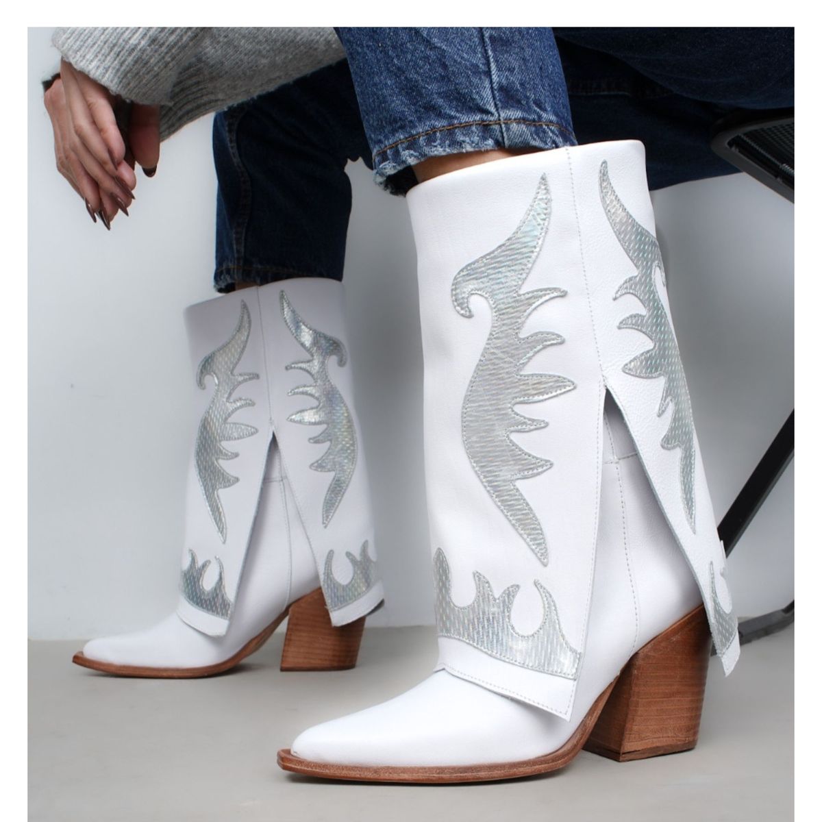 ANNY OUTFITS - Bota  Danly Blanco & Silver.