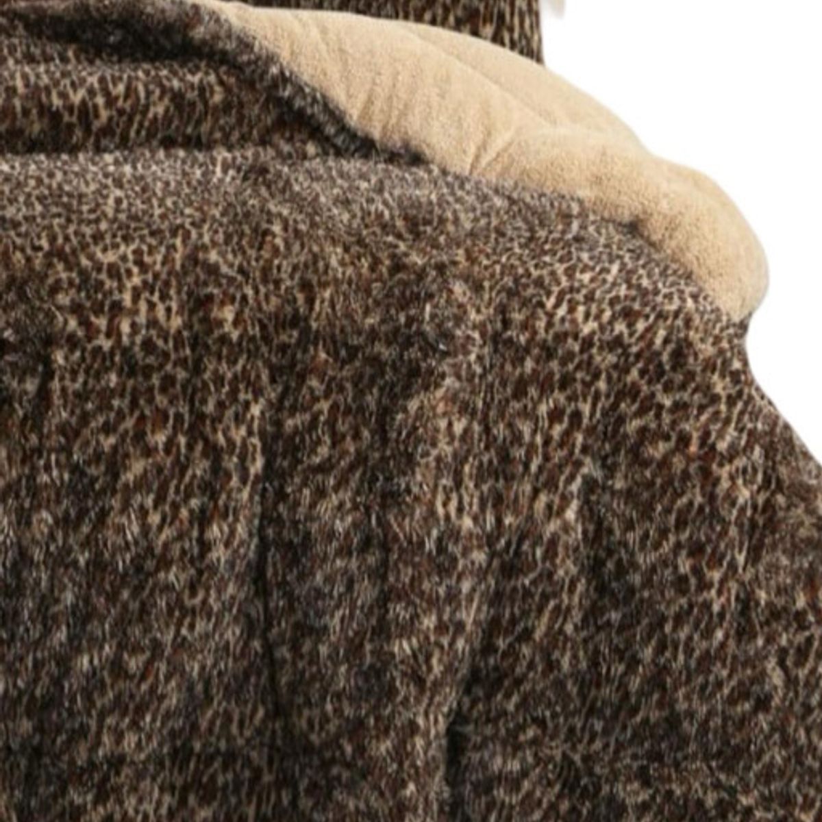 GENERICO - CUBRECAMA PLUSH CON CHIPORRO PELUDO INVIERNO KING ANIMAL PRINT