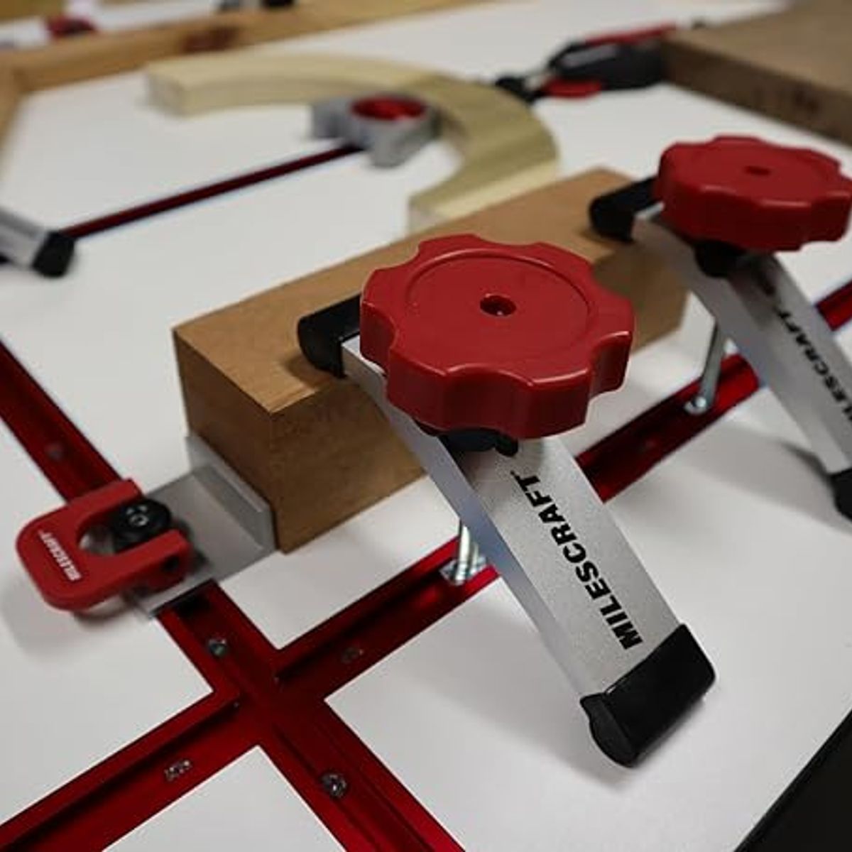 MILESCRAFT - Prensa De Superficie Para Sujeción T 5-1/4 4036 Milescraft