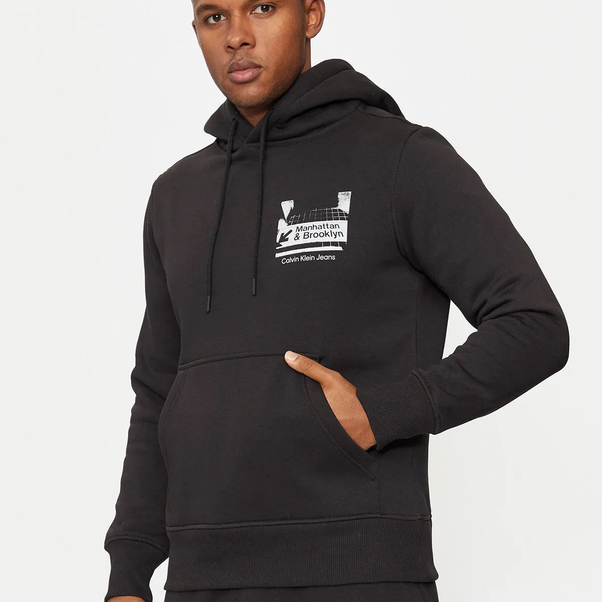 CALVIN KLEIN - Polerón con Gorro Subway Sign Negro Calvin Klein