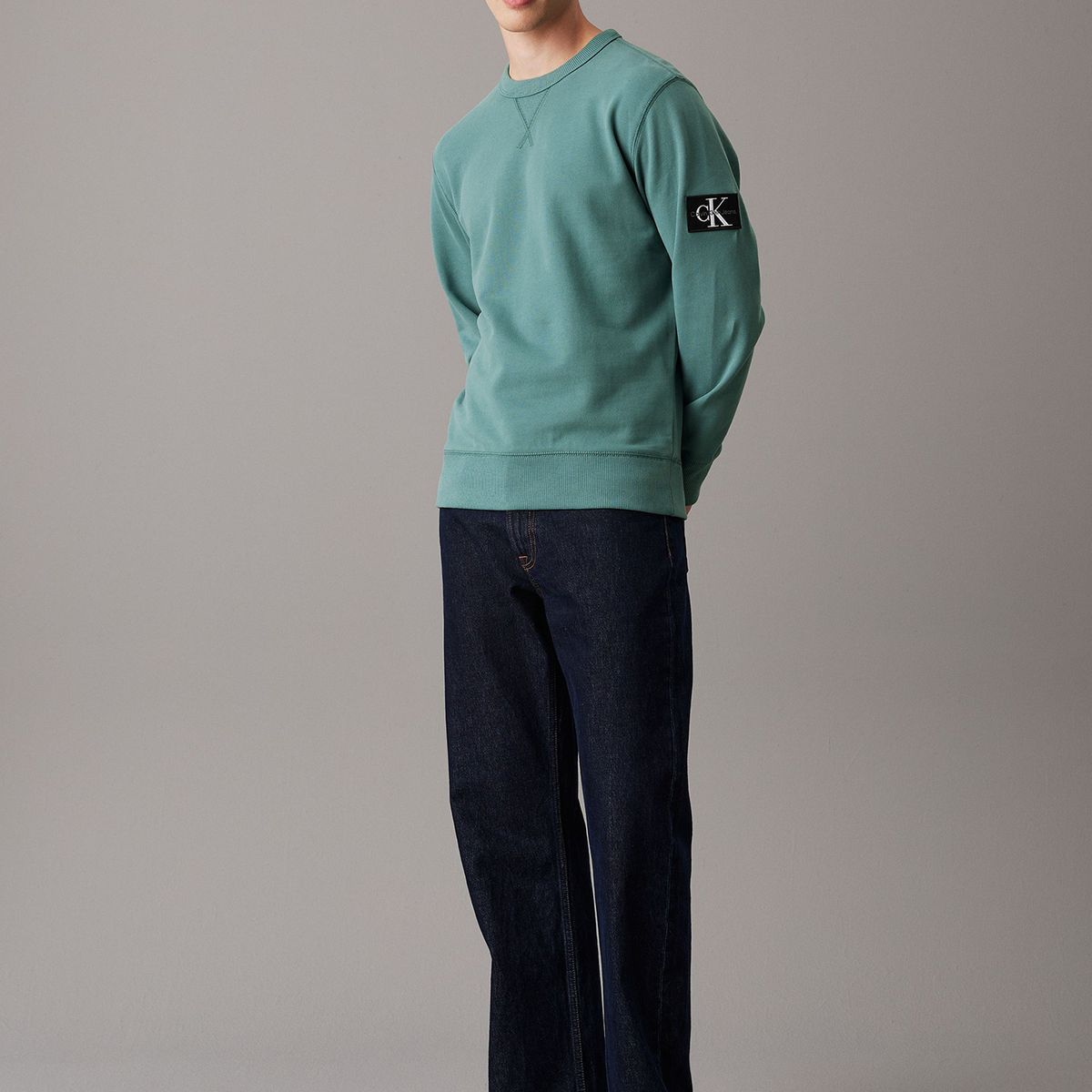 CALVIN KLEIN - Polerón Badge Crew Neck Verde Calvin Klein