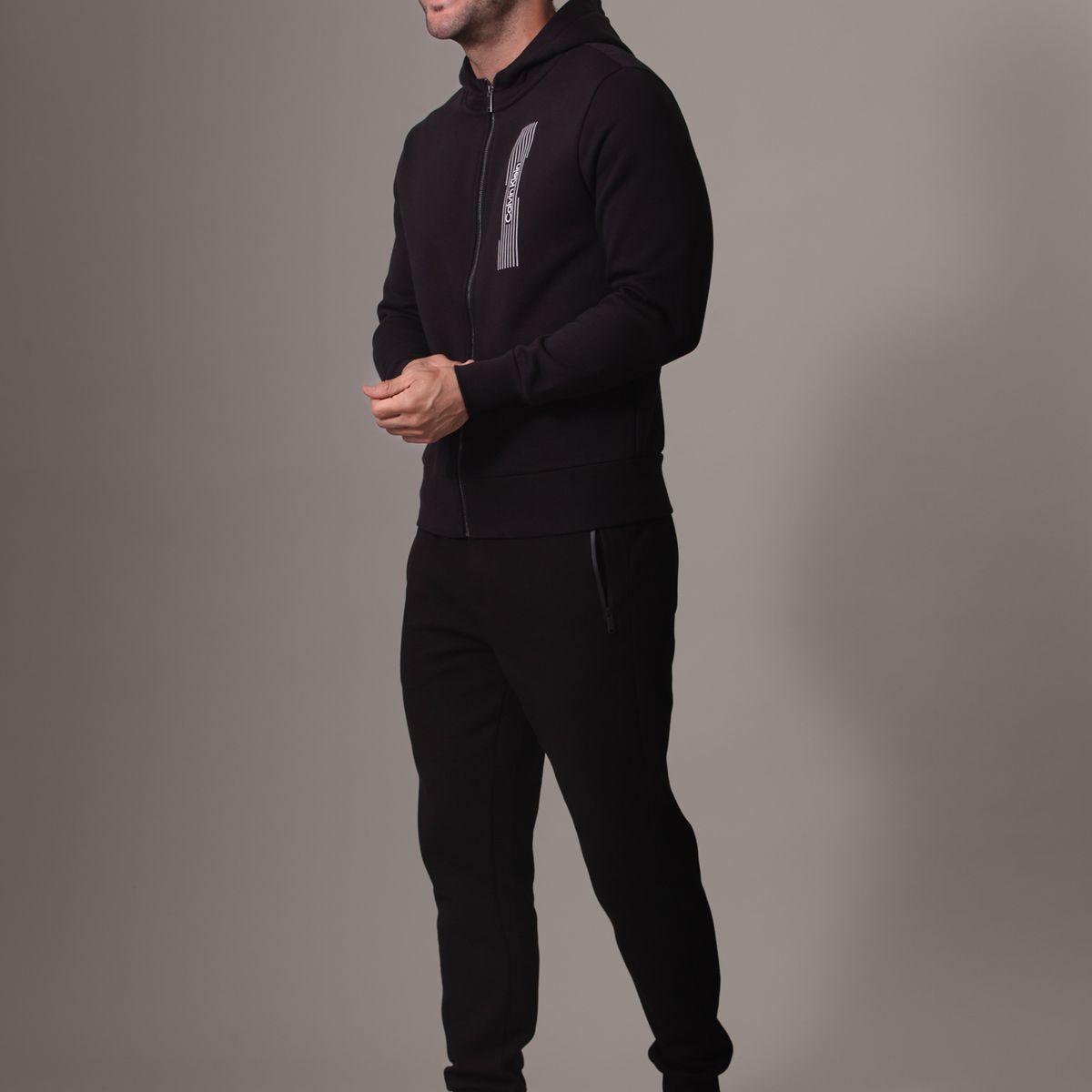 CALVIN KLEIN - Polerón con Gorro Horizontal Logo Negro Calvin Klein