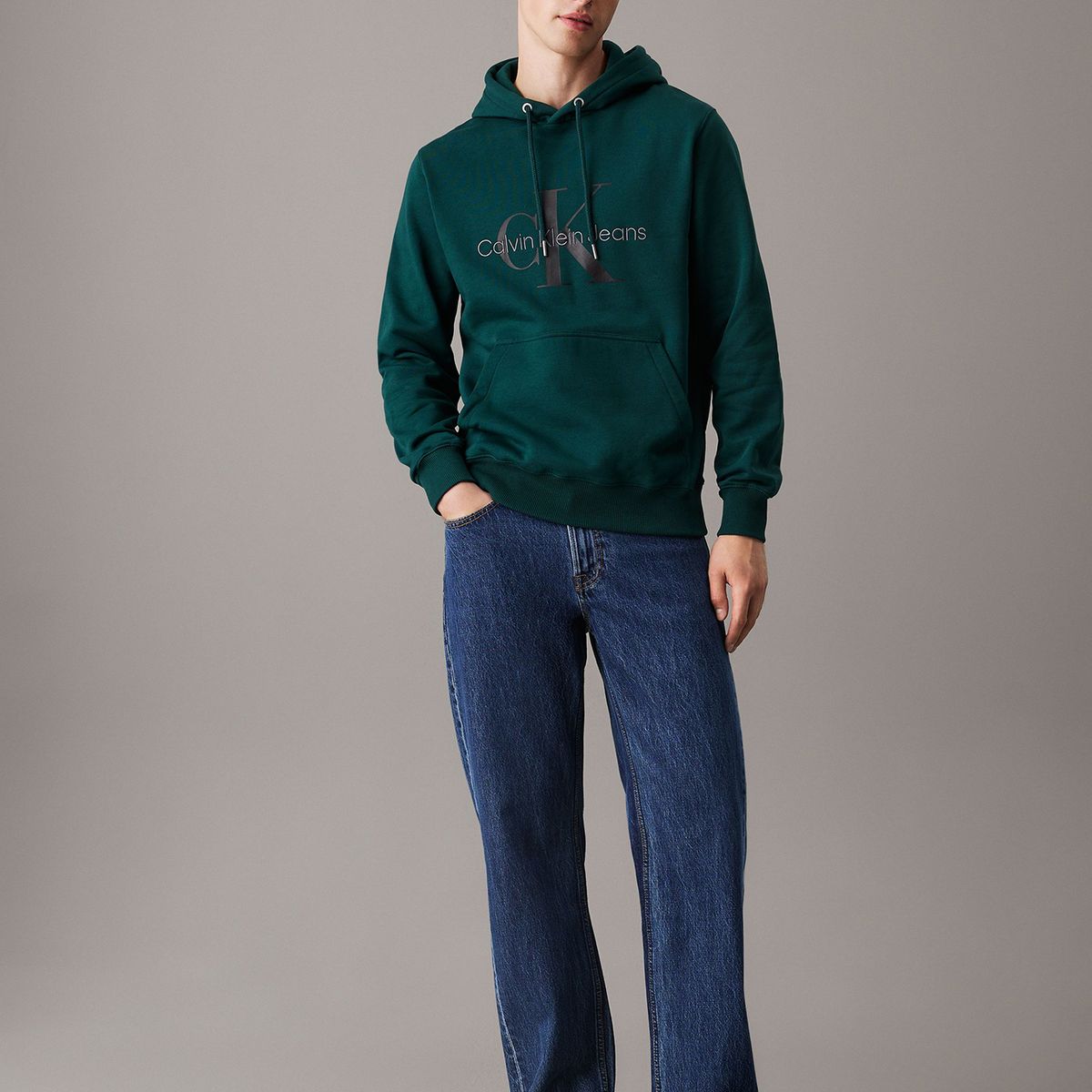 CALVIN KLEIN - Polerón con Gorro Seasonal Monologo Verde Calvin Klein
