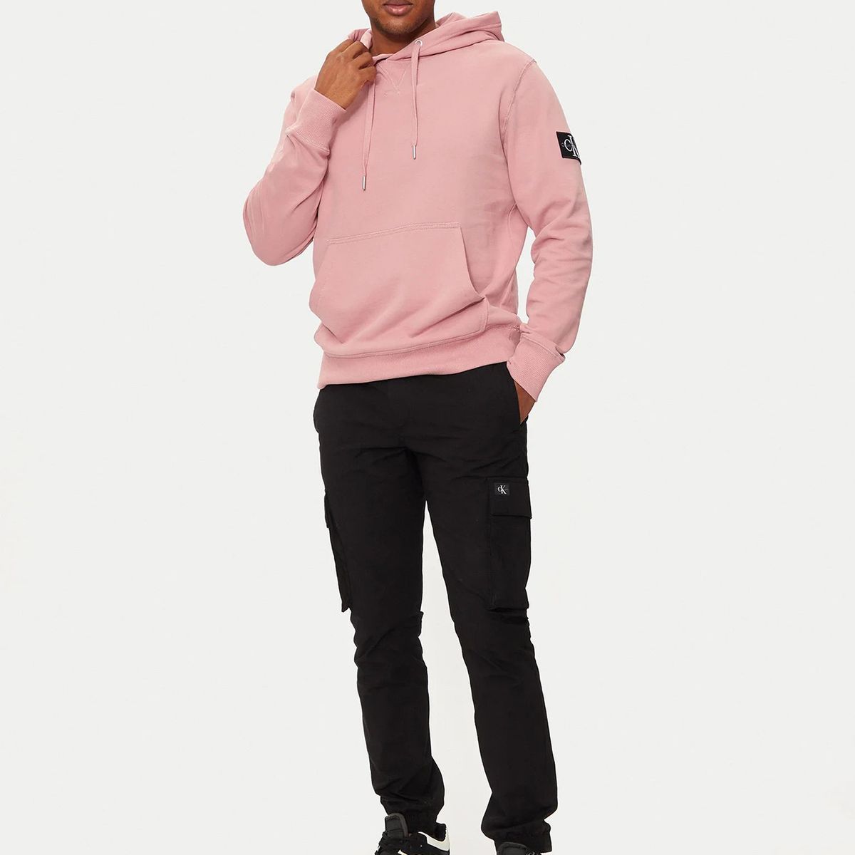 CALVIN KLEIN - Polerón con Gorro Badge Rosado Calvin Klein