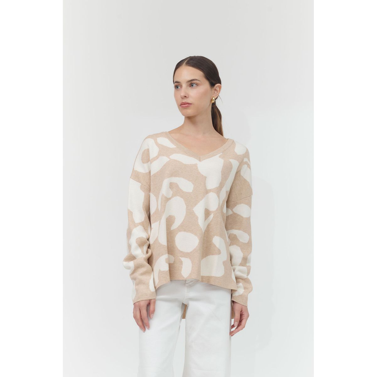 GUINDA - Sweater cuello en V en duo colores Ari Guinda