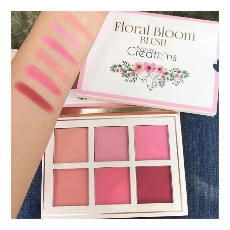 DOLCE BELLA - Set de paleta de rubores en polvo y brocha profesional