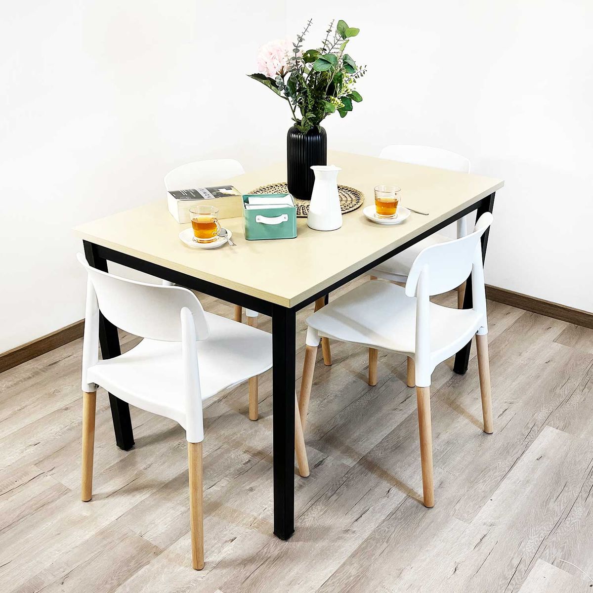 EL BARCO - Juego de Comedor New York + 4 Sillas Lisboa Blancas