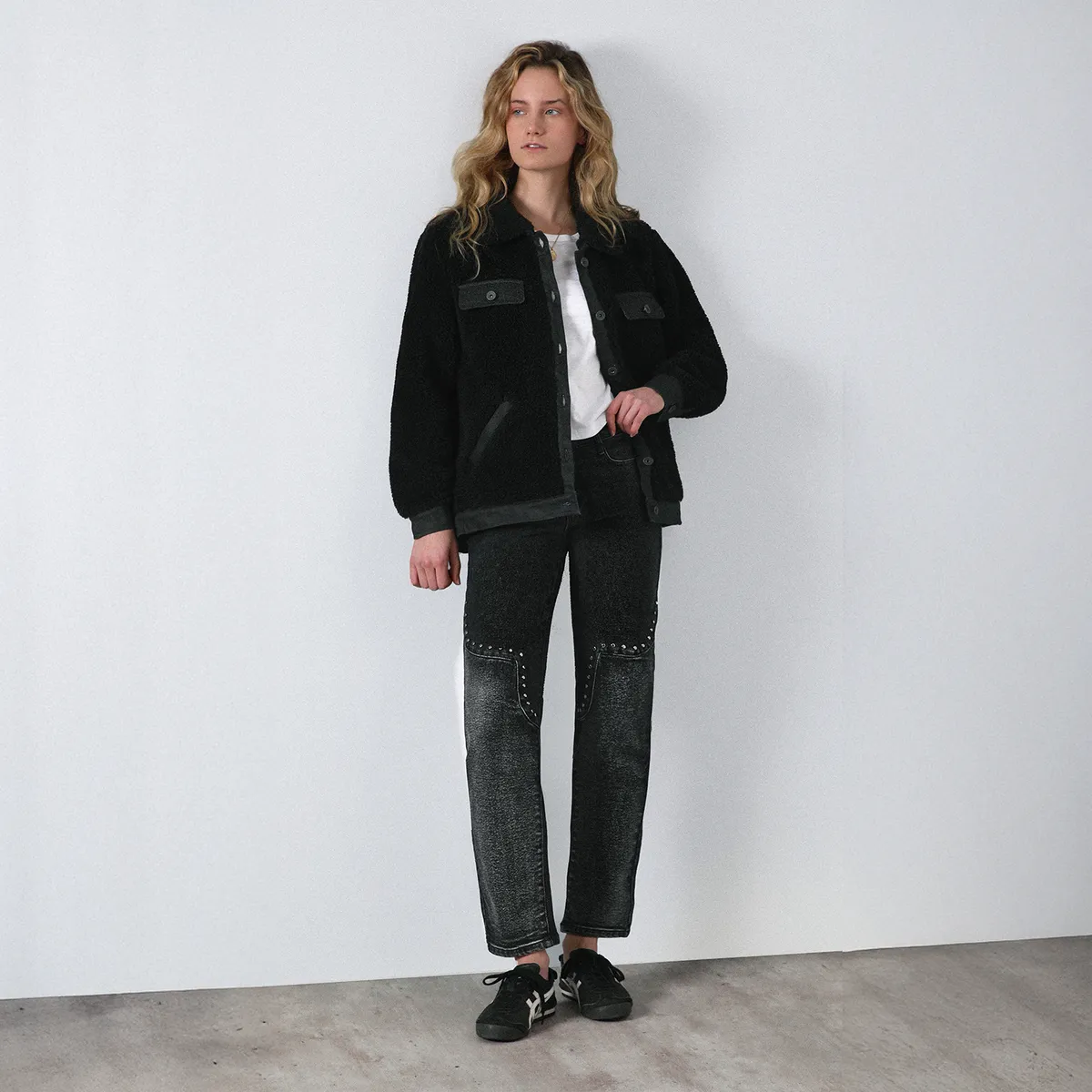 RAINDOOR - Pantalón Mom Slim Nuria Negro R Mujer Raindoor