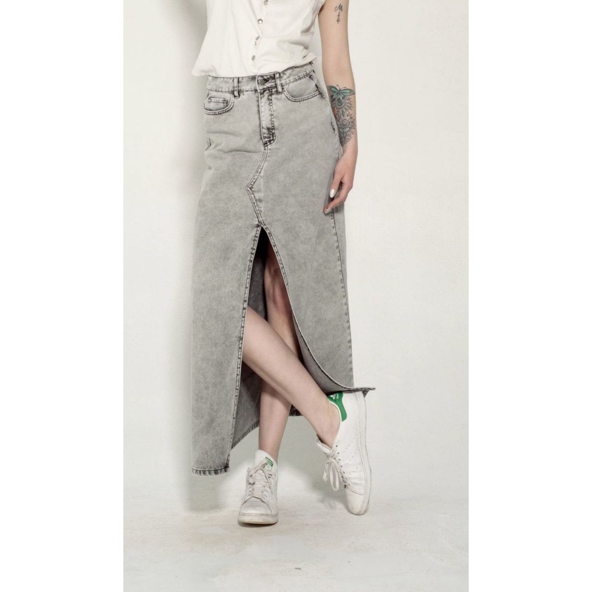 MOMCHIC - Falda Evase Larga Gris