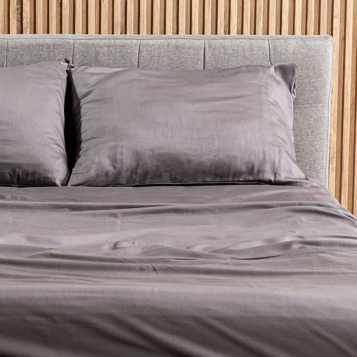 HEBRA - Sabanas 200H 2P Saten Gris Oscuro