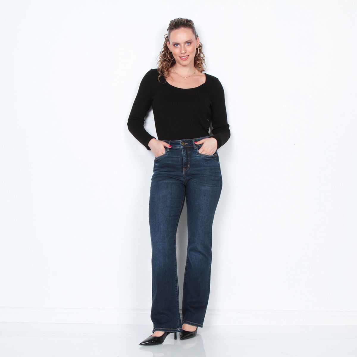 WADOS - JEANS RECTO TIRO ALTO PRETINA BASICA 1 BOTON