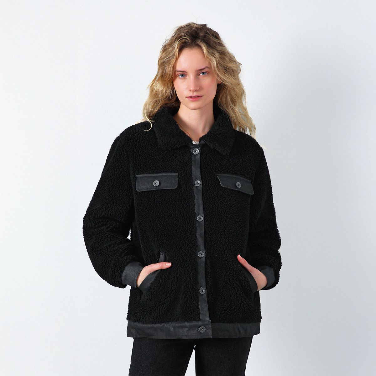 RAINDOOR - Chaqueta Chiporro Botones Abuca Negro Mujer Raindoor