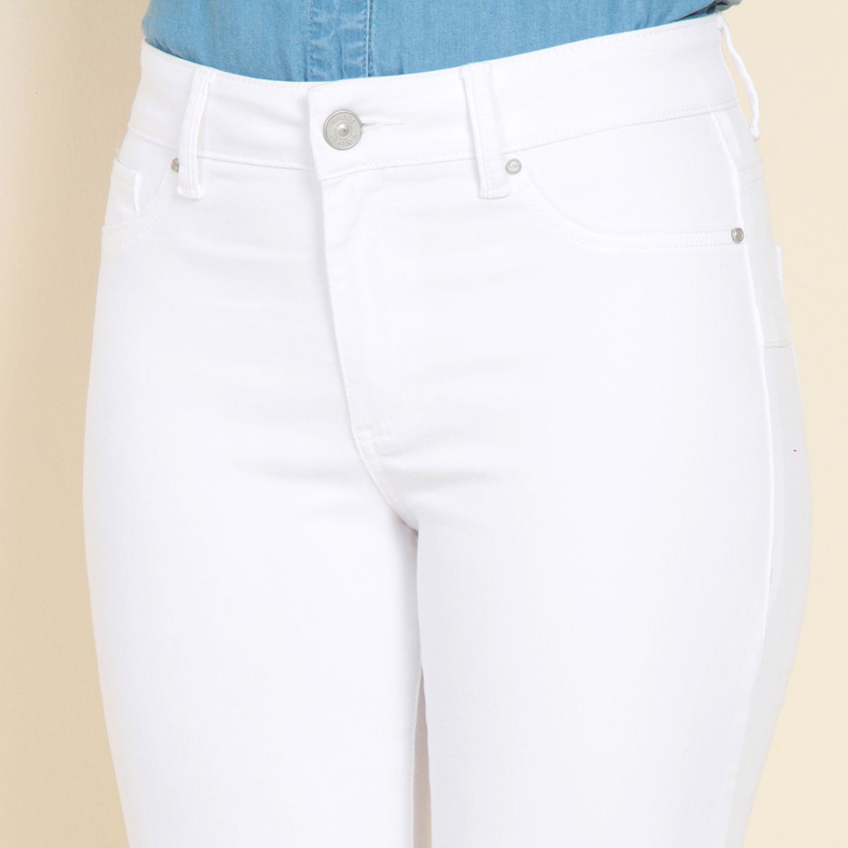 WADOS - JEANS FLARE TIRO ALTO PRETINA BASICA
