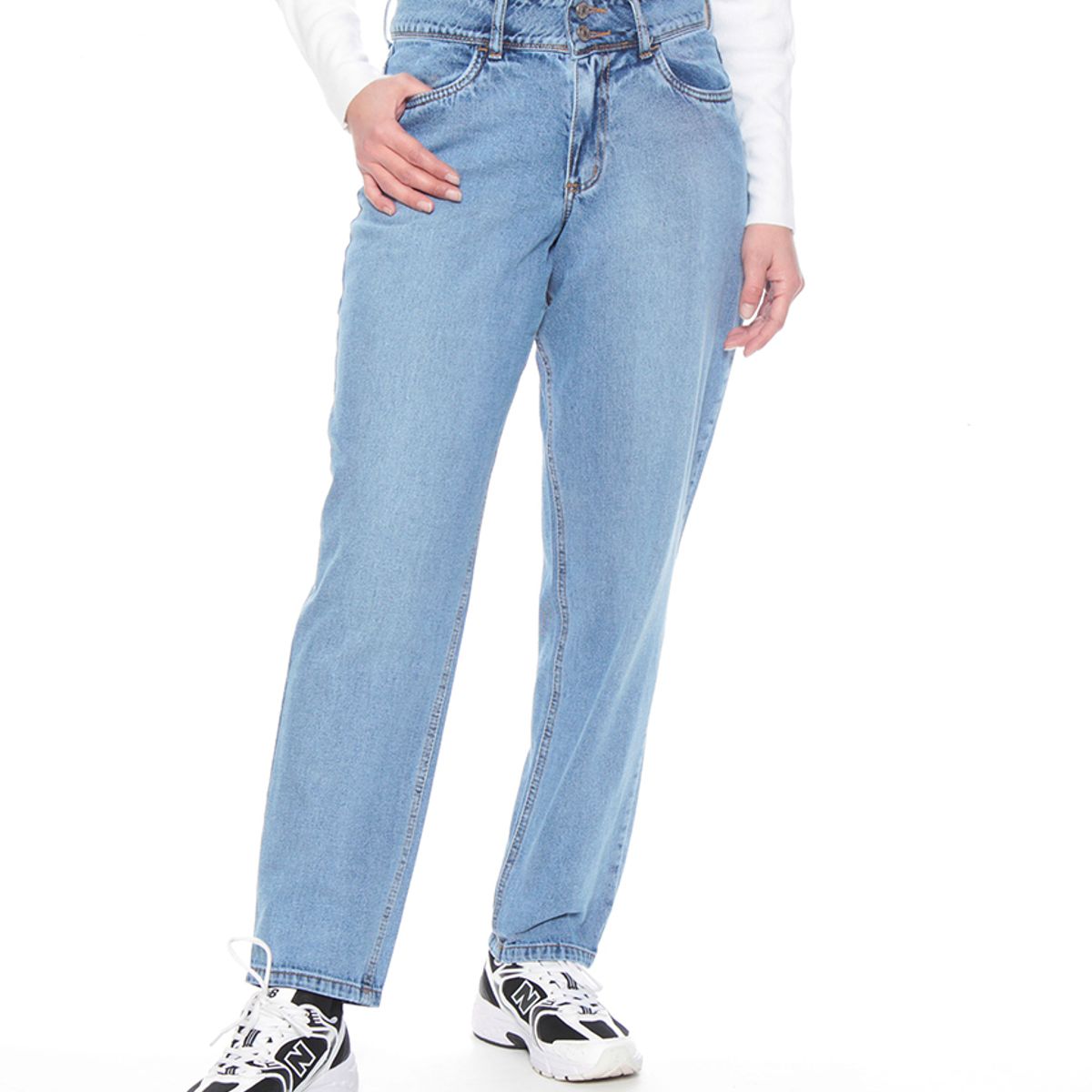 WADOS - JEANS MOM RECTO CLASICO TIRO ALTO PRETINA MEDIA DOS BOTONES