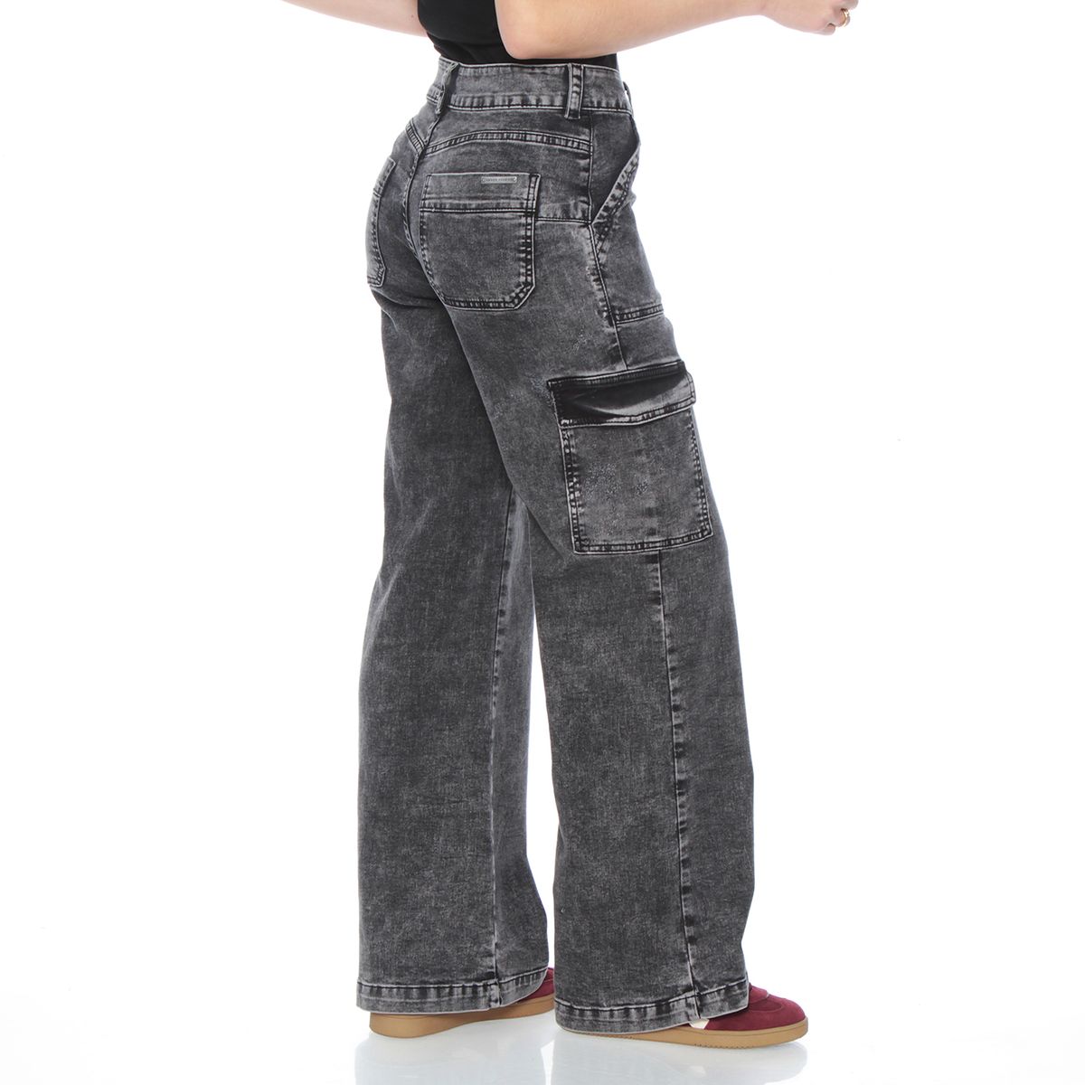 WADOS - JEANS RECTO CARGO TIRO ALTO  PRETINA UN BOTON PUSH UP