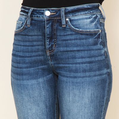 Imagen 2 del producto JEANS RECTO TIRO ALTO PRETINA BASICA 1 BOTON