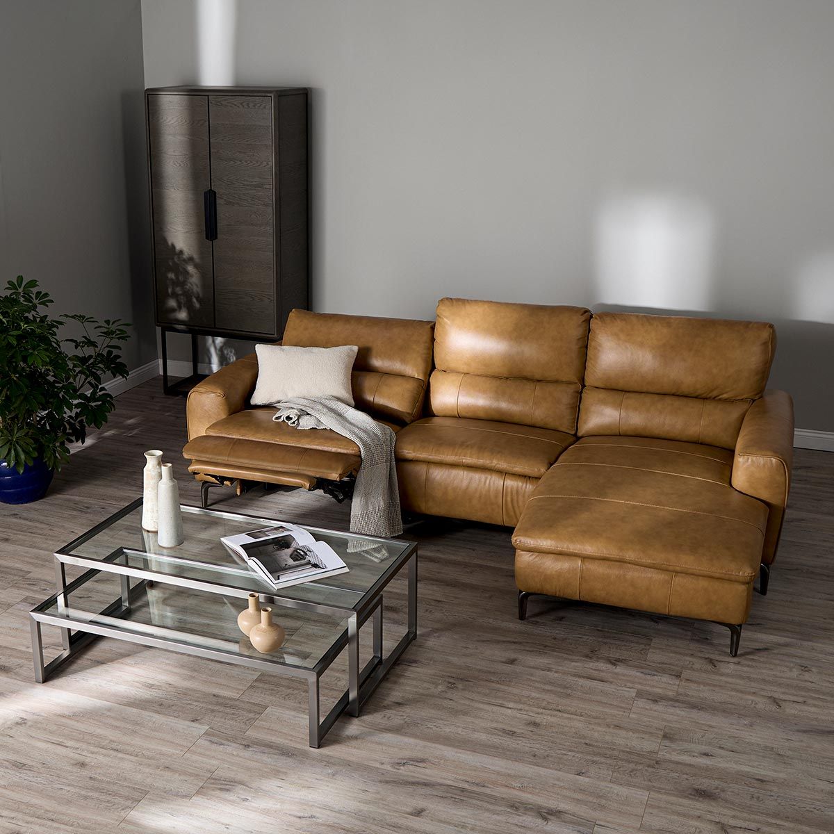 ROSEN - Sofá Reclinable Jensen Eléctrico Derecho Cuero Whiskey