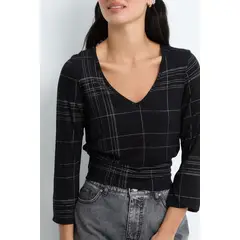 IO - Polera Manga Larga Negro Mujer