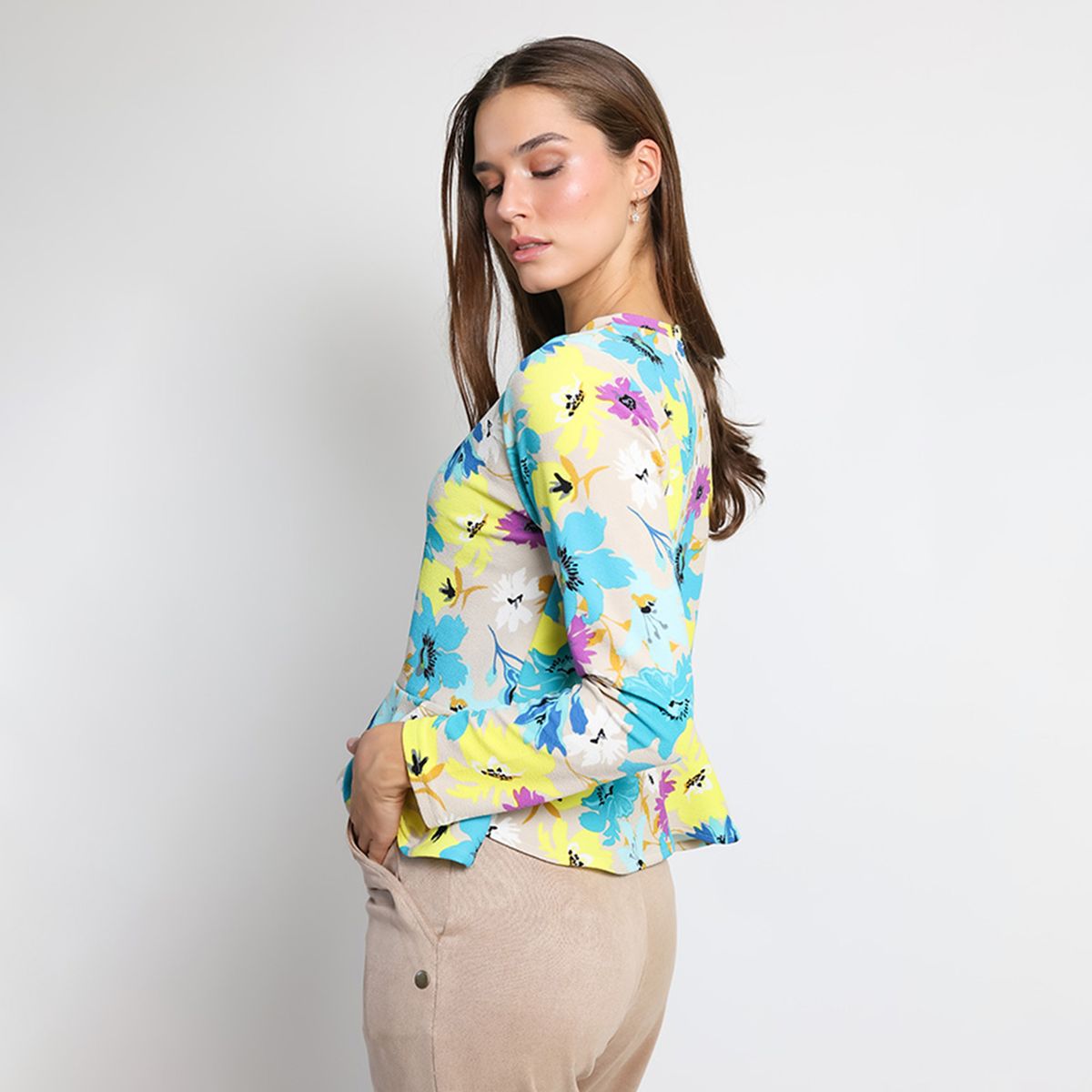 NATALIA SEGUEL - Polera Ana Flores Amarillas Celeste Natalia Seguel