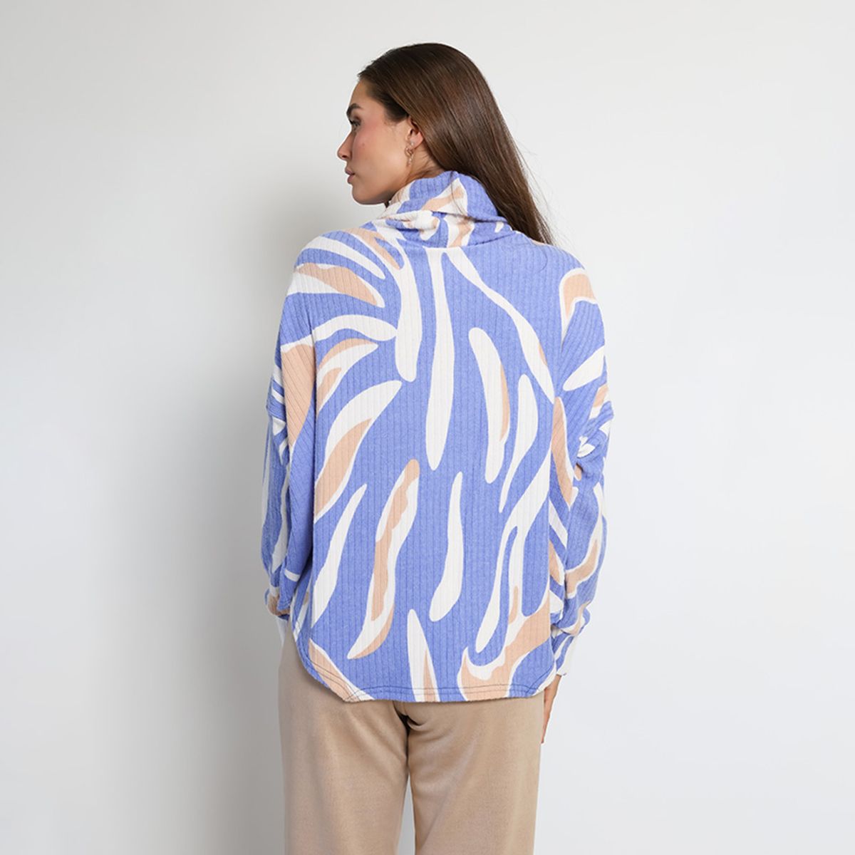 NATALIA SEGUEL - Sweater Trapecio Celeste Manchas Natalia Seguel