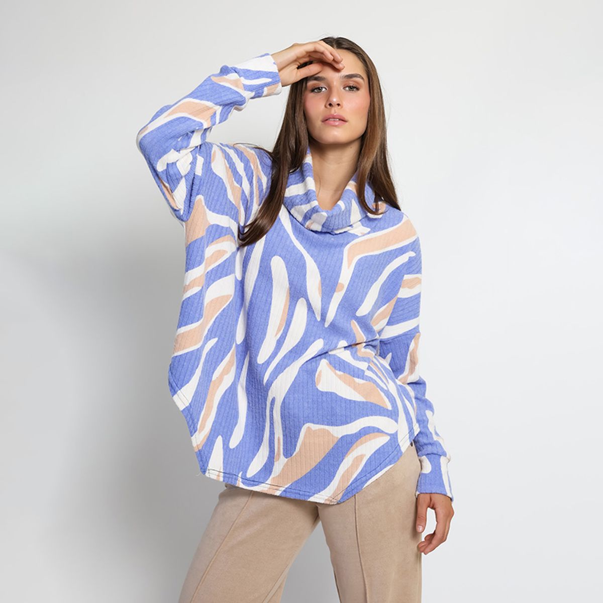 NATALIA SEGUEL - Sweater Trapecio Celeste Manchas Natalia Seguel