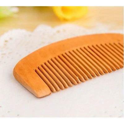 Imagen 2 del producto Peine para el cabello de madera de haya 00197