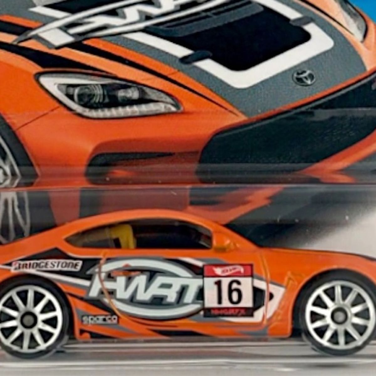 HOT WHEELS - TOYOTA GR86 CUP Hot wheels 1/10  HYX23